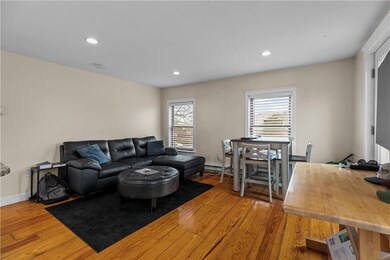3 Spring St unit 2, Newport, RI 02840 - photo 5