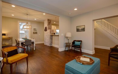 Living Room (3)