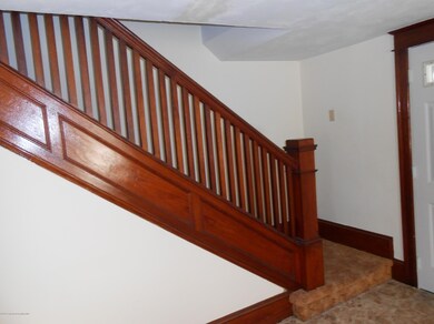 529 Broad St, Peckville, PA 18452 - photo 7