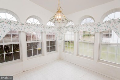 559 Spring Meadow Cir, New Hope, PA 18938 - photo 6