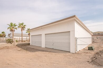 Detached Garage