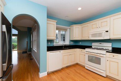 20 Prestwick Rd, Buzzards Bay, MA 02532 - photo 2