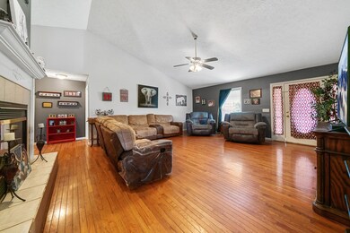 2943 Old Walton Cir, Cookeville, TN 38506 - photo 2