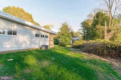 302 Lorimer Dr, Wyncote, PA 19095 - photo 6