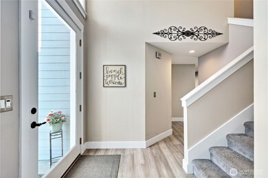 8117 SE Bay St, Port Orchard, WA 98366 - photo 2