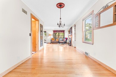 4253 Ewing Ave N, Robbinsdale, MN 55422 - photo 5