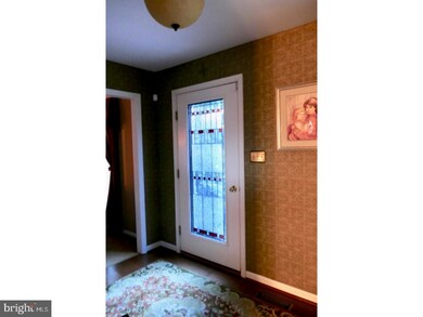 782 Shearer St, North Wales, PA 19454 - photo 3