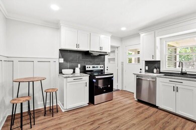 2133 W 10th St, Laurel, MS 39440 - photo 4