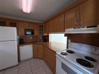 15969 NW 64th Ave unit 504, Miami Lakes, FL 33014 - photo 7