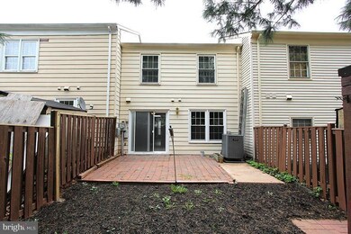 8993 Bonham Cir, Manassas, VA 20110 - photo 4