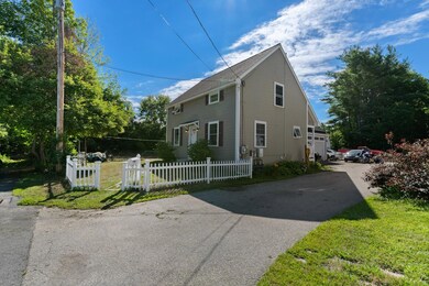 61B Pennichuck St unit B, Nashua, NH 03064 - photo 2