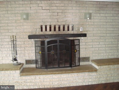 306 Barksdale Rd, Joppa, MD 21085 - photo 4