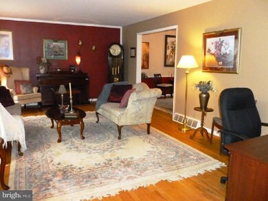 715 W Prospect Ave unit 39, North Wales, PA 19454 - photo 2