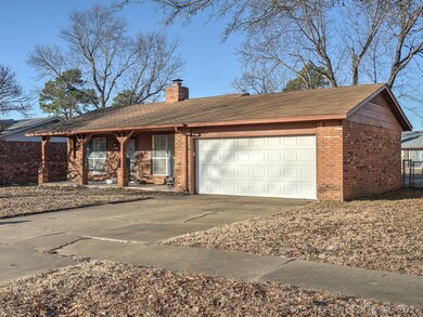 2608 S Poplar Ave, Broken Arrow, OK 74012 - photo 4