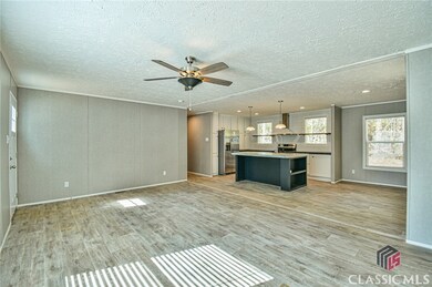 579 Highway 63 Cir, Commerce, GA 30547 - photo 2