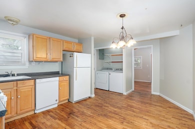 921 S Nettleton Ave-17