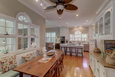 Eat In Kitchen
