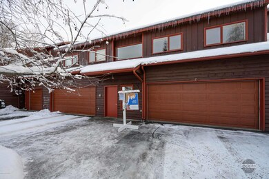 Exterior w/2 car garage