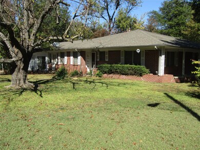 301 Walnut St, Terrell, TX 75160 - photo 2