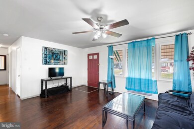 711 W 12th St, New Castle, DE 19720 - photo 3