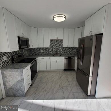 1362 Harford Square Dr, Edgewood, MD 21040 - photo 7