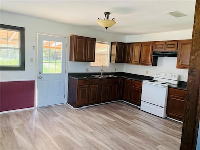 409 N Texas St, Celina, TX 75009 - photo 2