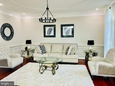 43153 Valiant Dr, Chantilly, VA 20152 - photo 4