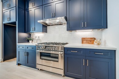 2111 Park St, Houston, TX 77019 - photo 6