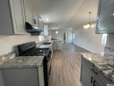 6370 Nugget Dr, Winnemucca, NV 89445 - photo 2