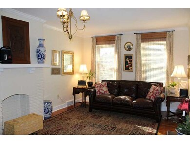 Living Room. Spacious Living Room