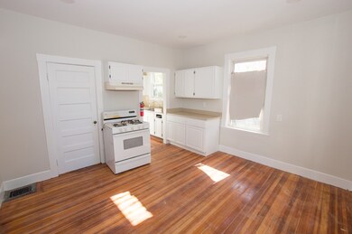 77 Essex St unit 2, Swampscott, MA 01907 - photo 5