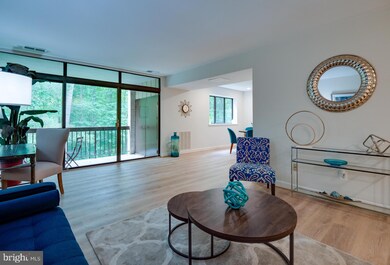 1667 Parkcrest Cir unit 201, Reston, VA 20190 - photo 4