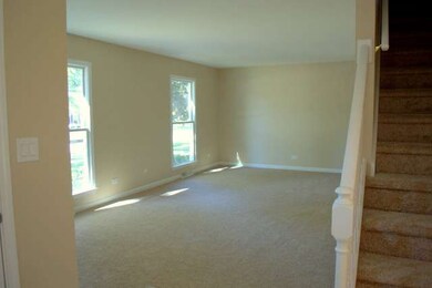 1061 Alameda Dr, Aurora, IL 60506 - photo 3