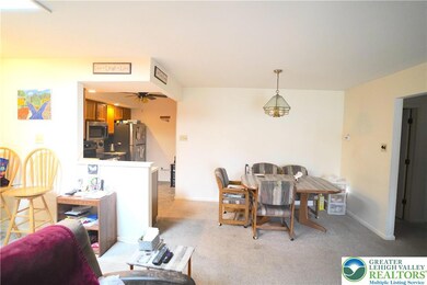 2703 Rolling Green Dr unit 703, MacUngie, PA 18062 - photo 3