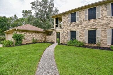 145 Saint Andrews Dr, Friendswood, TX 77546 - photo 3