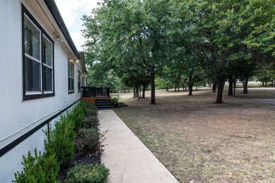 143 Clara Lee Ln, Springtown, TX 76082 - photo 2