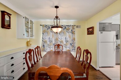 15501 Straughn Dr, Laurel, MD 20707 - photo 3