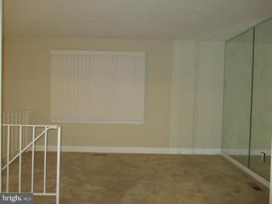 517 Capitol Heights Blvd, Capitol Heights, MD 20743 - photo 4