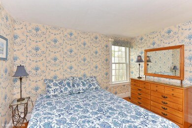 07_14LoraLane_18001_Bedroom_MLSuse_1500x