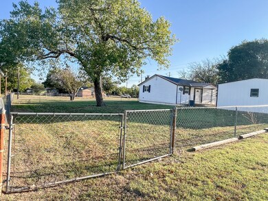 301 S Rose, Archer City, TX 76351 - photo 7