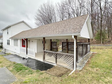426 2nd St, Eynon, PA 18403 - photo 6