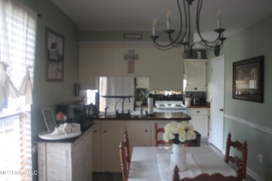 983 Bullrun Dr, Byram, MS 39272 - photo 5