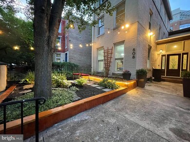 808 Hollins St, Baltimore, MD 21201 - photo 2