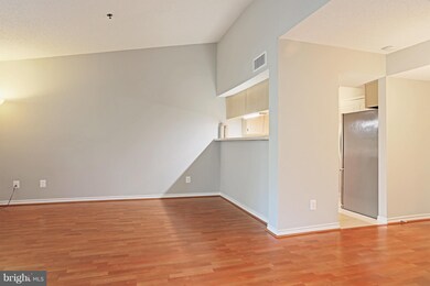 1524 Lincoln Way unit 429, McLean, VA 22102 - photo 5