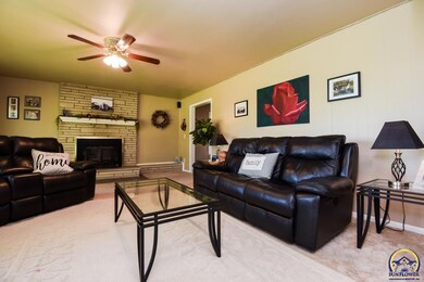 6226 SW Wanamaker Rd, Auburn, KS 66402 - photo 6