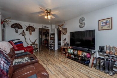 531 W Court St, Weiser, ID 83672 - photo 4