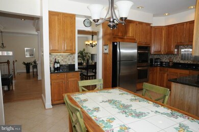 10460 Breckinridge Ln, Fairfax, VA 22030 - photo 3