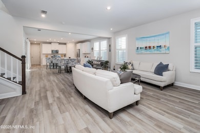 Additional living space on 2nd floor