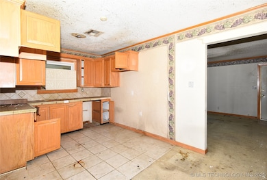 5904 E 7th St, Tulsa, OK 74112 - photo 7