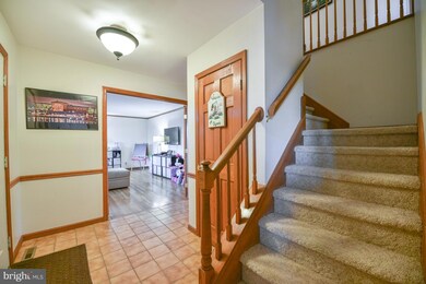 382 Estate Rd, Boyertown, PA 19512 - photo 4